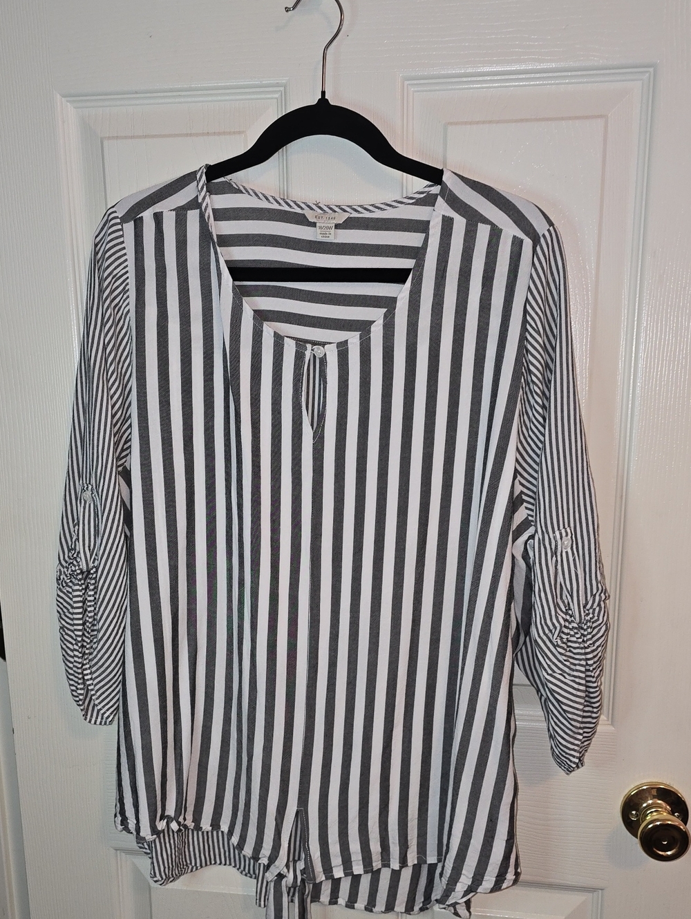 Women's Black & White Striped V-Neck Tunic Top